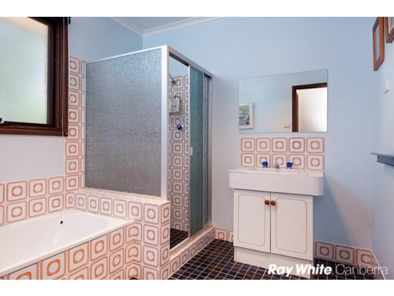 11 Pasley Place, Wanniassa ACT 2903