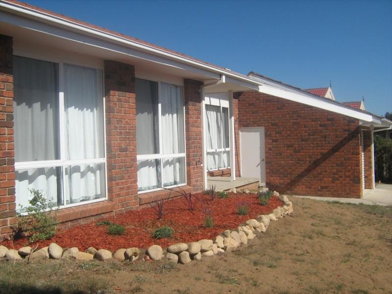 14 Mina Wylie Crescent, Gordon ACT 2906