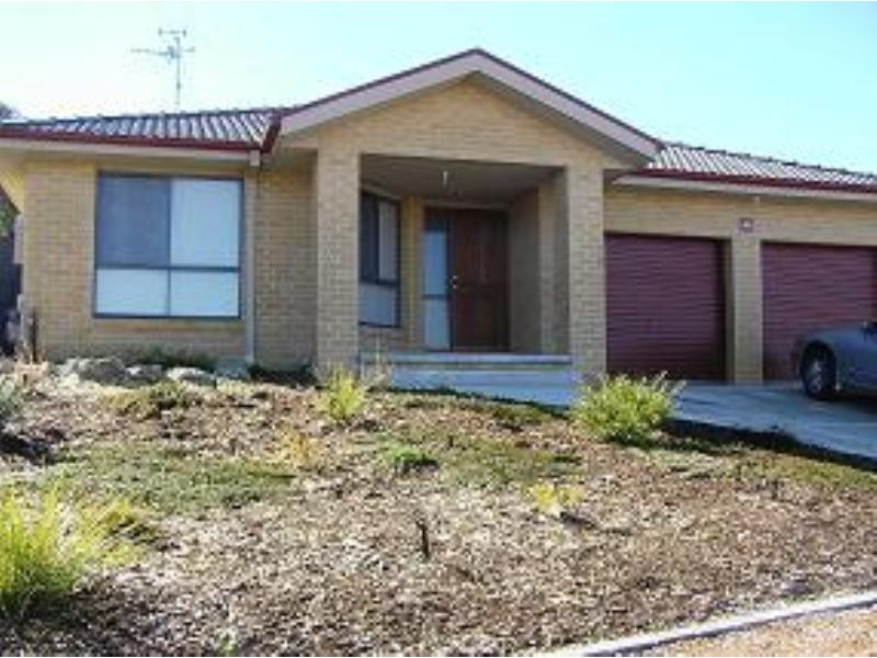 41 Unwin Ave, Jerrabomberra NSW 2619