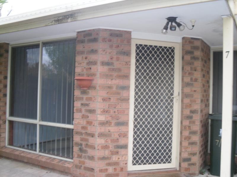 7/16 Stace Place, Gordon ACT 2906