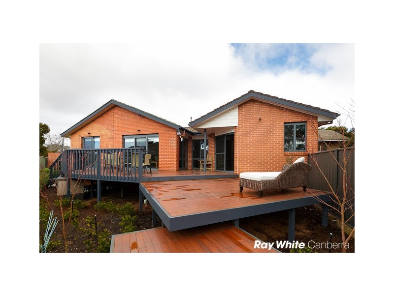 1/116 Eggleston Crescent, Chifley ACT 2606