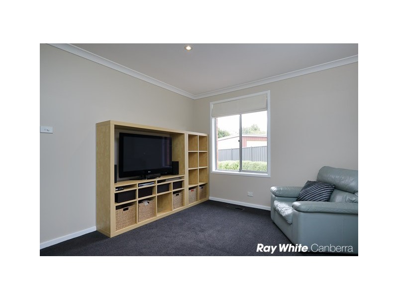 1/116 Eggleston Crescent, Chifley ACT 2606