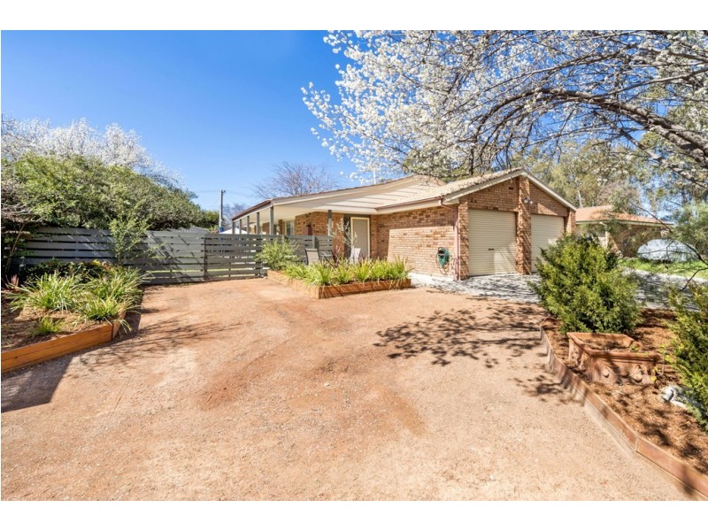 5 Findon Street, Isabella Plains ACT 2905