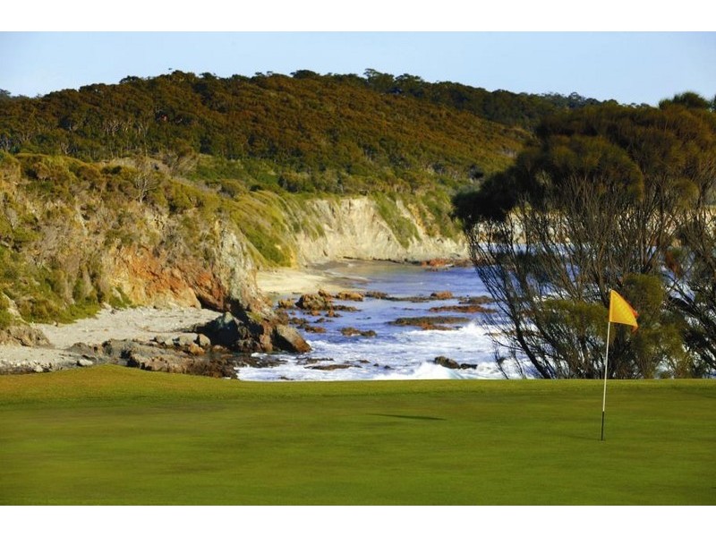 147 Princes Highway “Horizon Apartments”, Narooma NSW 2546