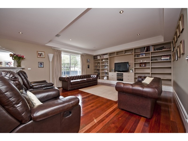 4 Berbet Street, O’malley ACT 2606