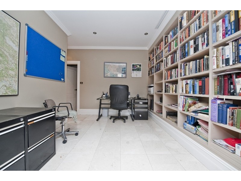 4 Berbet Street, O’malley ACT 2606