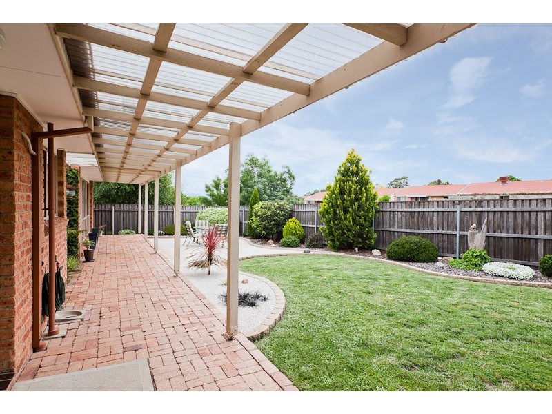 14 Snow Gum Place, Jerrabomberra NSW 2619