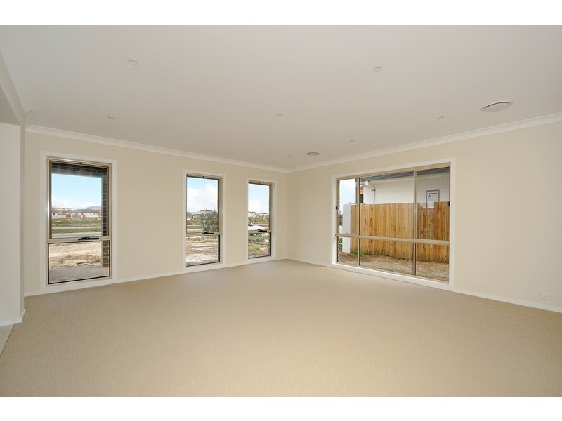 49 Oodgeroo Avenue, Franklin ACT 2913