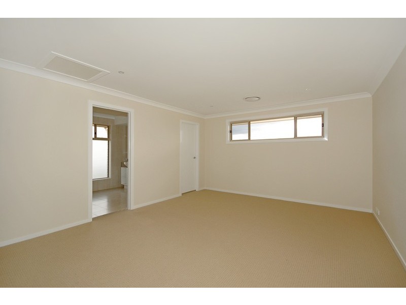 49 Oodgeroo Avenue, Franklin ACT 2913