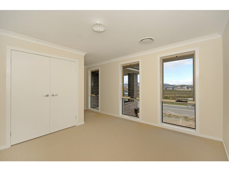49 Oodgeroo Avenue, Franklin ACT 2913