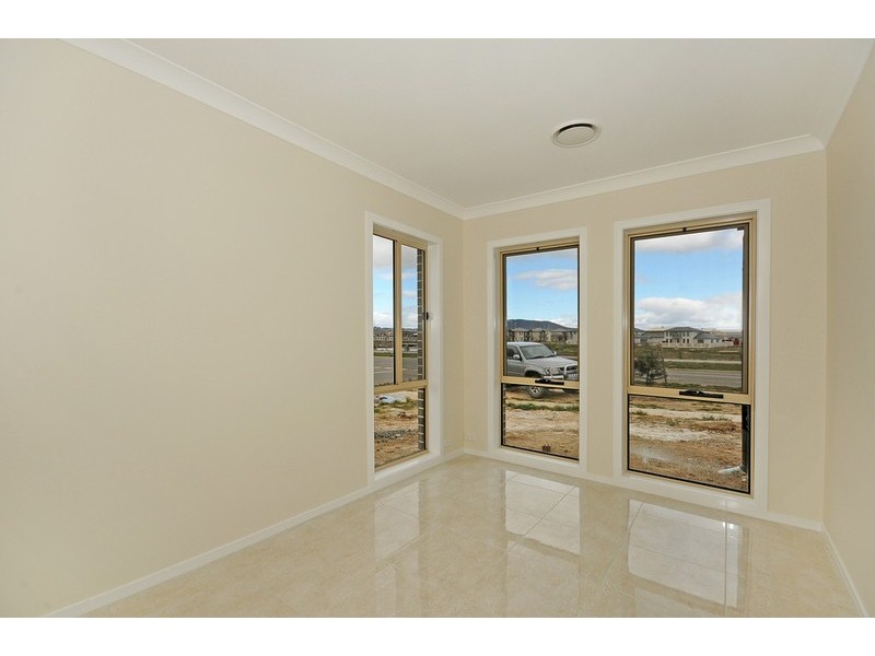 49 Oodgeroo Avenue, Franklin ACT 2913