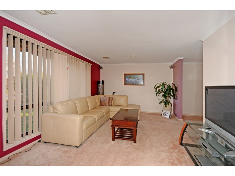 24 Michael Holt Crescent, Gordon ACT 2906