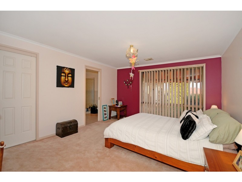 24 Michael Holt Crescent, Gordon ACT 2906