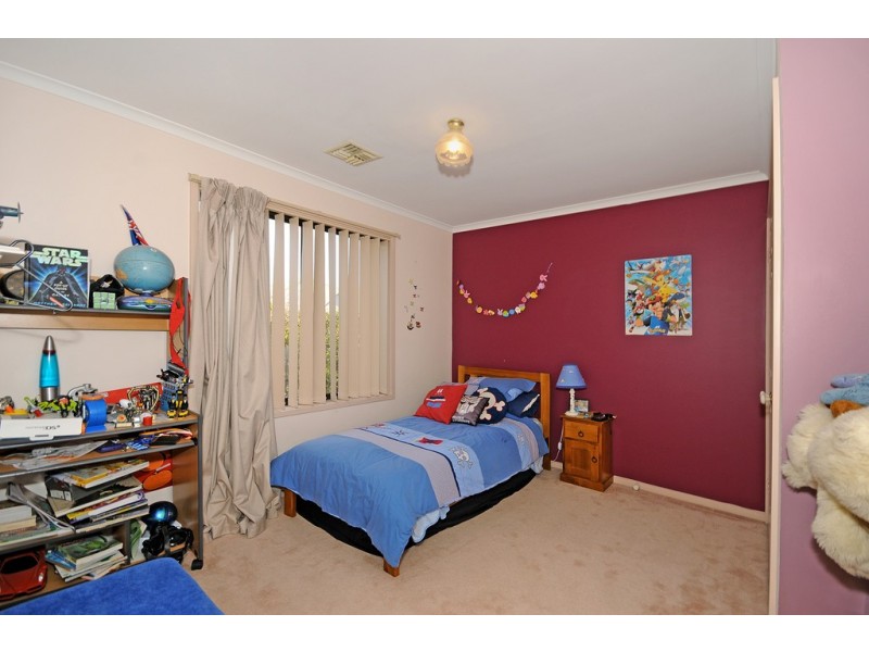 24 Michael Holt Crescent, Gordon ACT 2906
