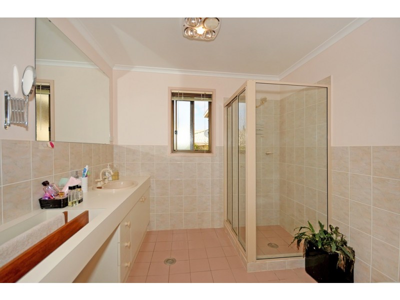 24 Michael Holt Crescent, Gordon ACT 2906