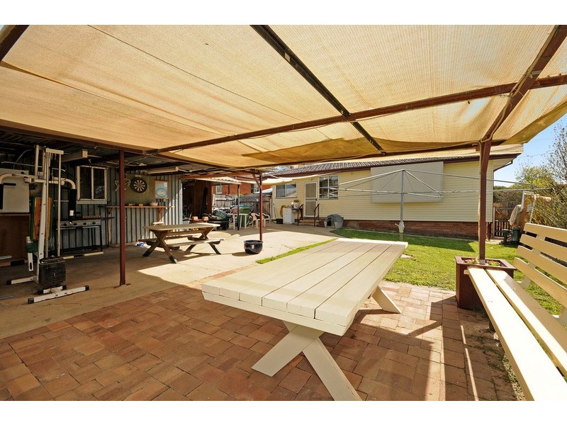 8 Boronia Crescent, Queanbeyan NSW 2620