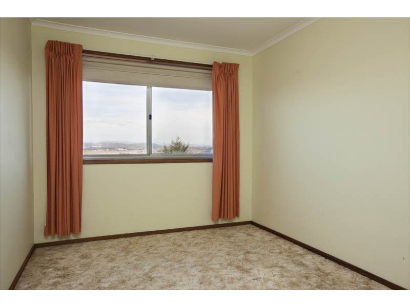 2/6 Nimmitabel Street, Queanbeyan NSW 2620