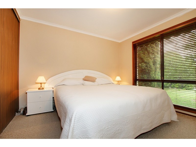 33 Guthridge Crescent, Wanniassa ACT 2903