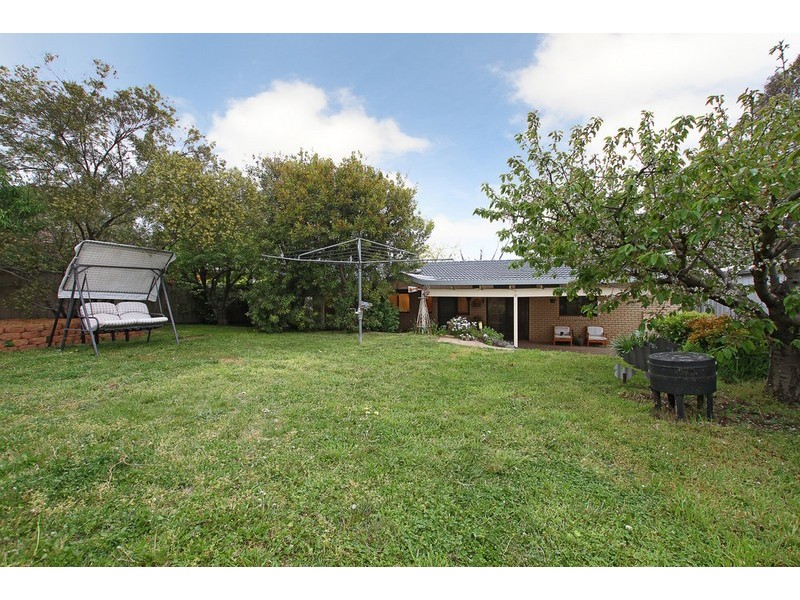 33 Guthridge Crescent, Wanniassa ACT 2903