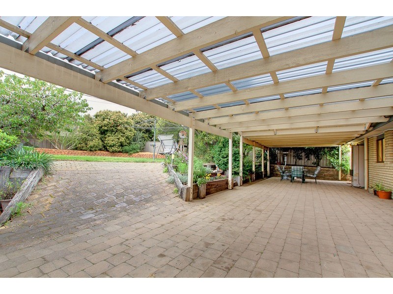 33 Guthridge Crescent, Wanniassa ACT 2903