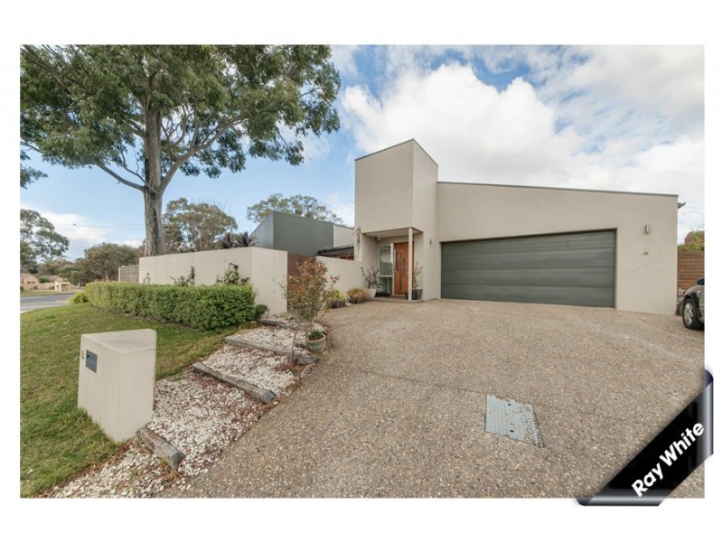 13 Hodgson Crescent, Pearce ACT 2607