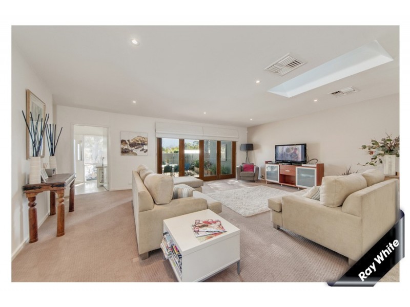 13 Hodgson Crescent, Pearce ACT 2607