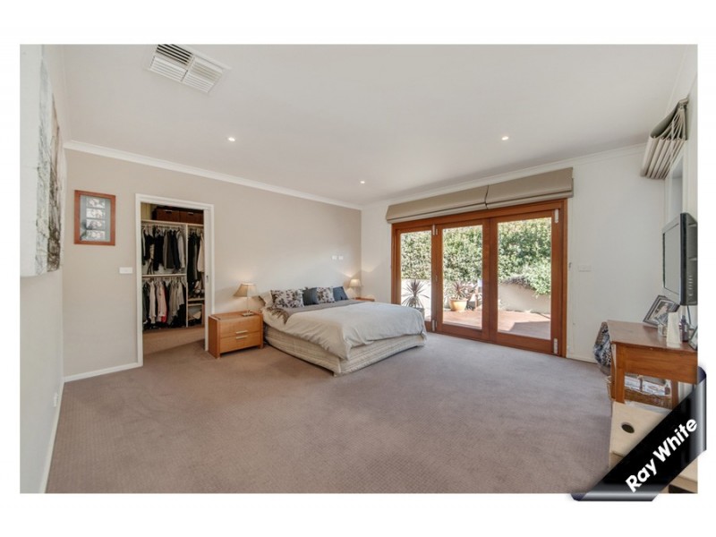 13 Hodgson Crescent, Pearce ACT 2607