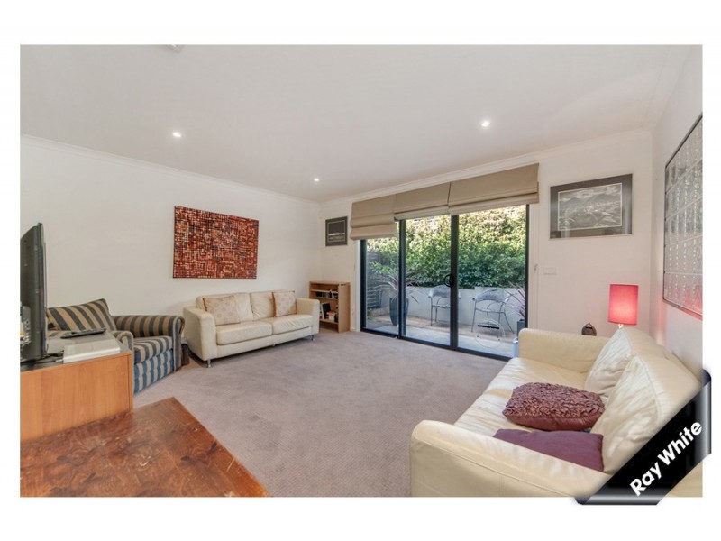 13 Hodgson Crescent, Pearce ACT 2607