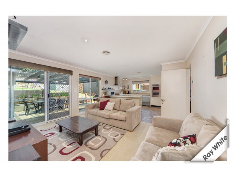 18 Vonwiller Crescent, Theodore ACT 2905