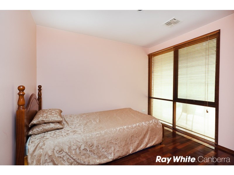 18 Crampton Place, Fadden ACT 2904