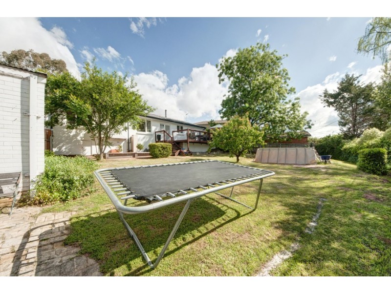 12 Leane Street, Hughes ACT 2605