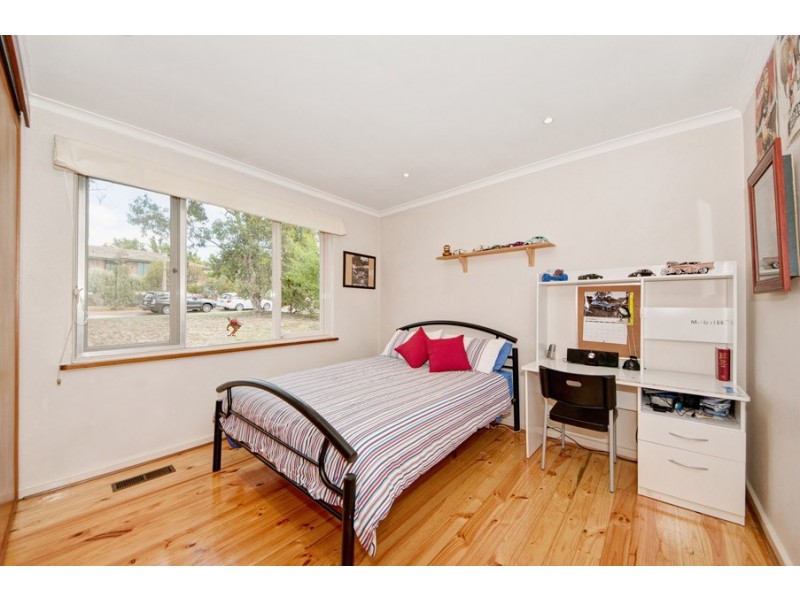 12 Leane Street, Hughes ACT 2605