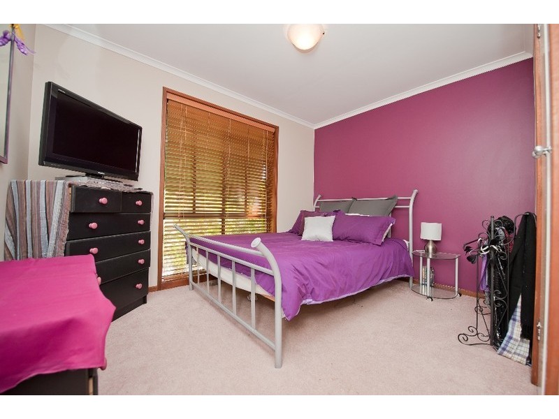 17 Meston Place, Fadden ACT 2904