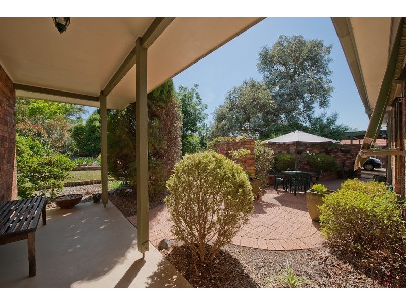 17 Meston Place, Fadden ACT 2904
