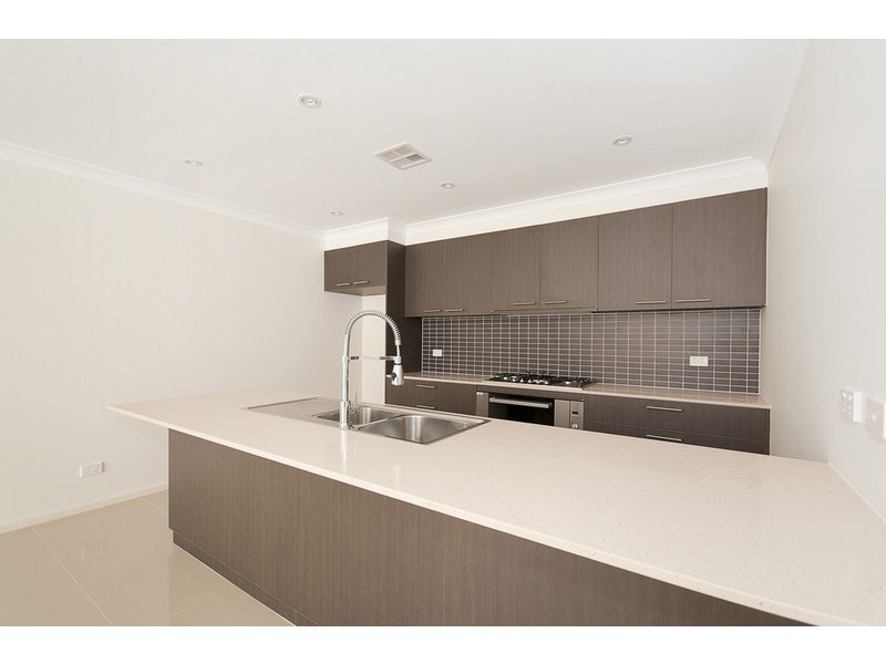 15 Renfree Street, Casey ACT 2913