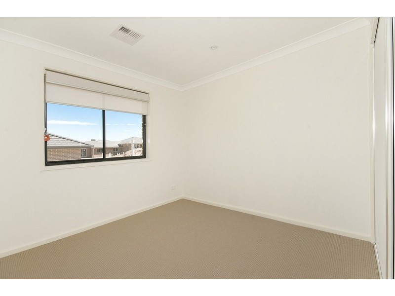 15 Renfree Street, Casey ACT 2913