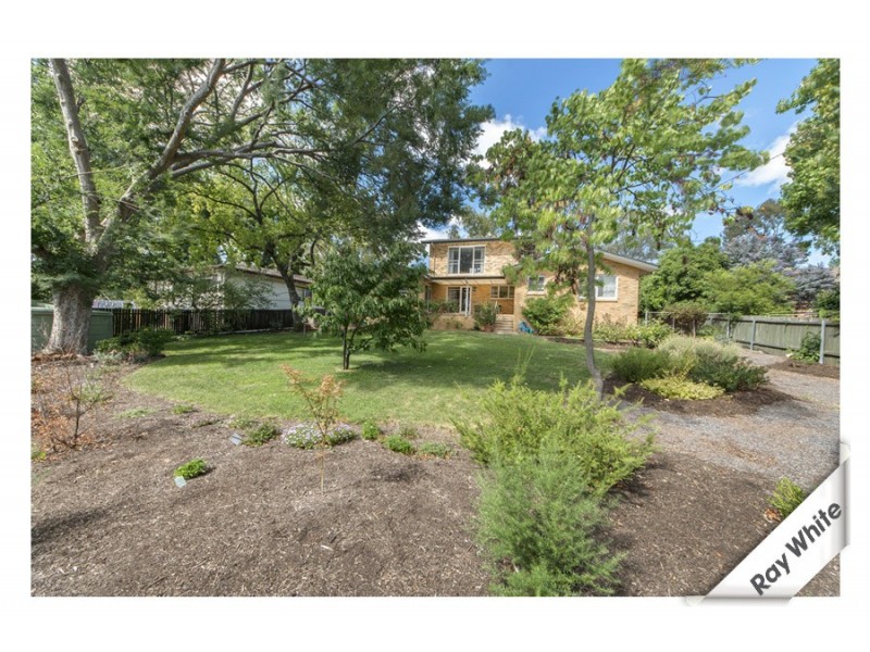 5 Cumberlege Crescent, Pearce ACT 2607