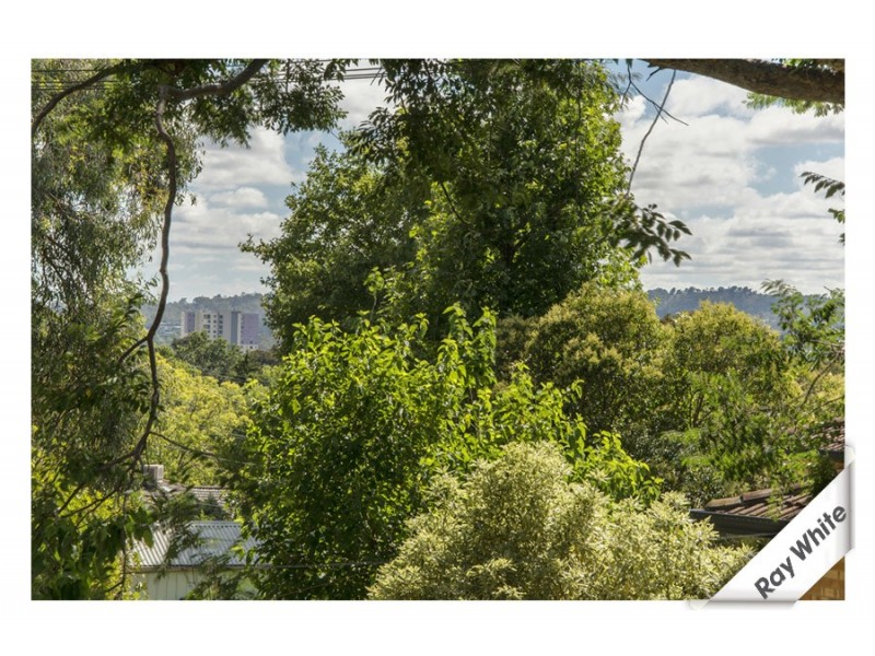 5 Cumberlege Crescent, Pearce ACT 2607