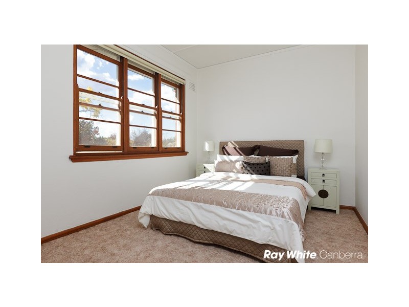 27 Vaughan Gardens, Narrabundah ACT 2604