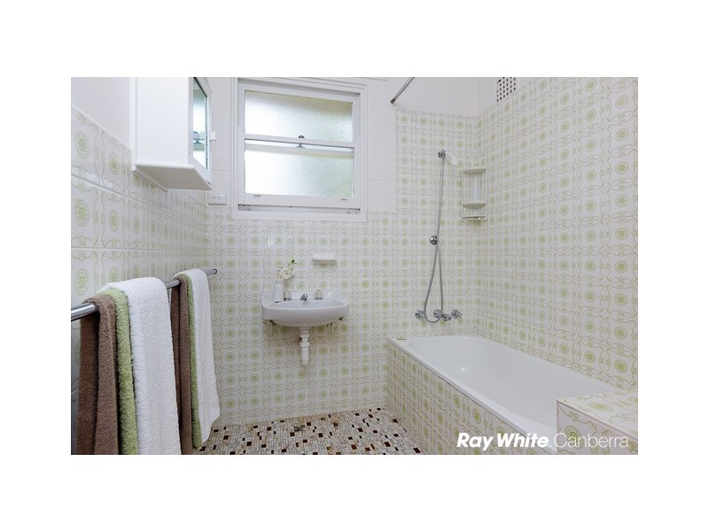 27 Vaughan Gardens, Narrabundah ACT 2604