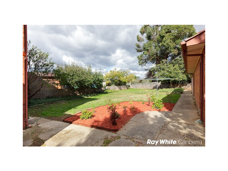 27 Vaughan Gardens, Narrabundah ACT 2604