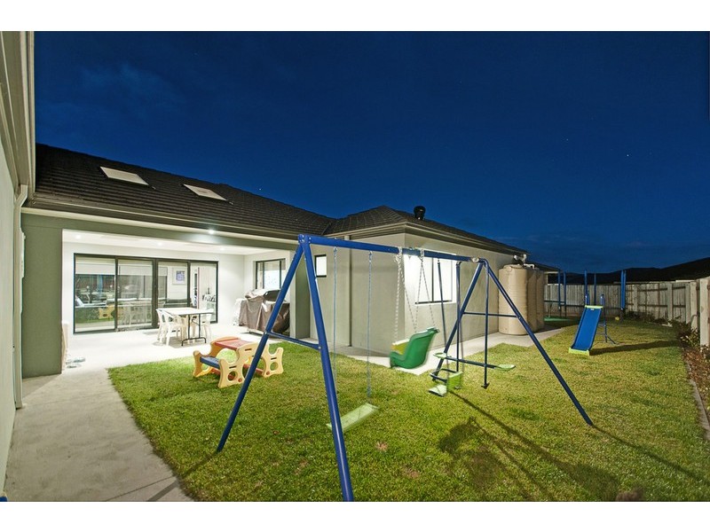 18 Gavin Long Street, Franklin ACT 2913