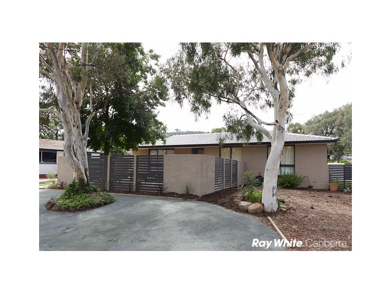 7 Grice Place, Kambah ACT 2902