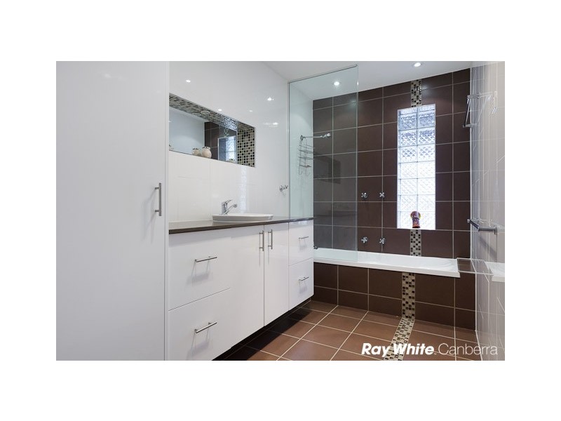 7 Grice Place, Kambah ACT 2902