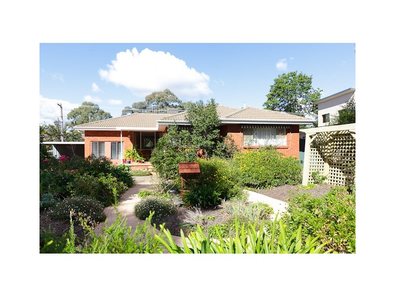 13 Braine Street, Page ACT 2614