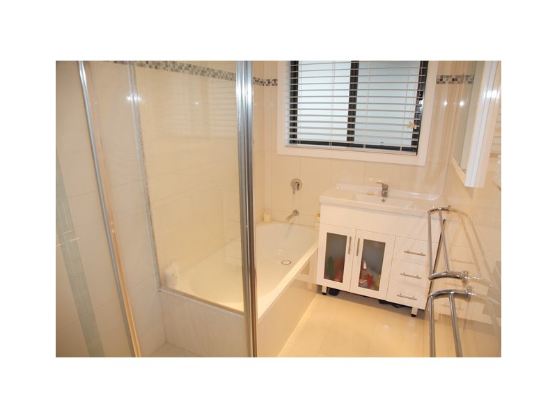 54 Calder Crescent, Holder ACT 2611