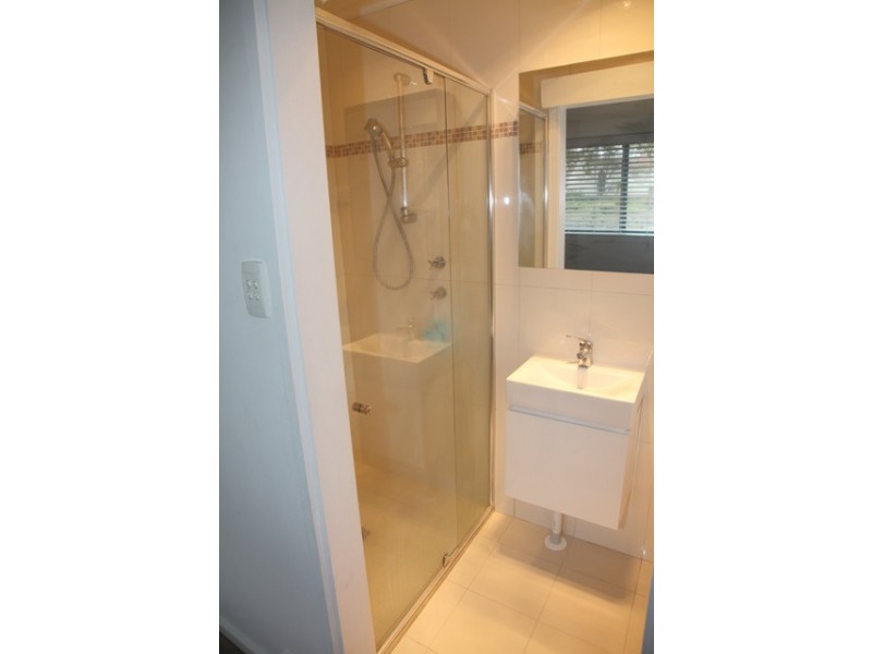 54 Calder Crescent, Holder ACT 2611