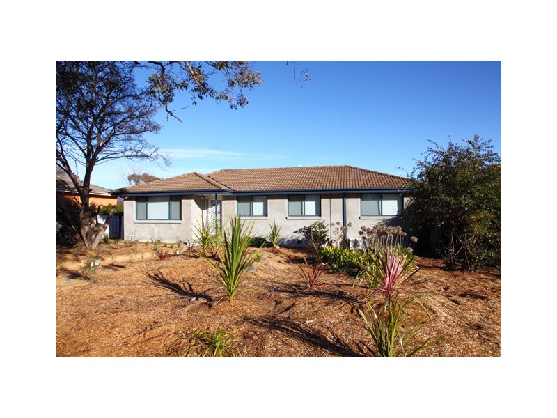54 Calder Crescent, Holder ACT 2611