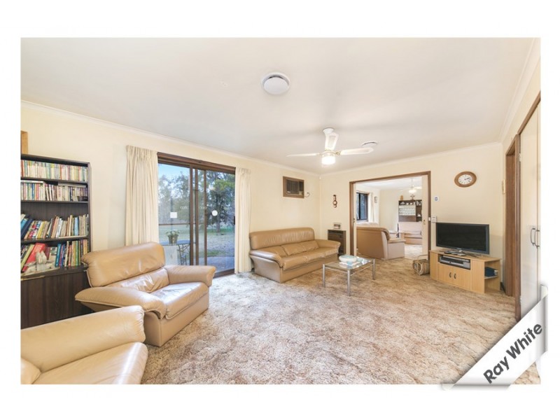 14 Rickard Place, Gowrie ACT 2904