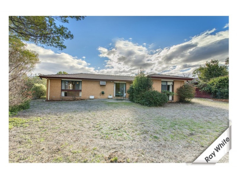 14 Rickard Place, Gowrie ACT 2904